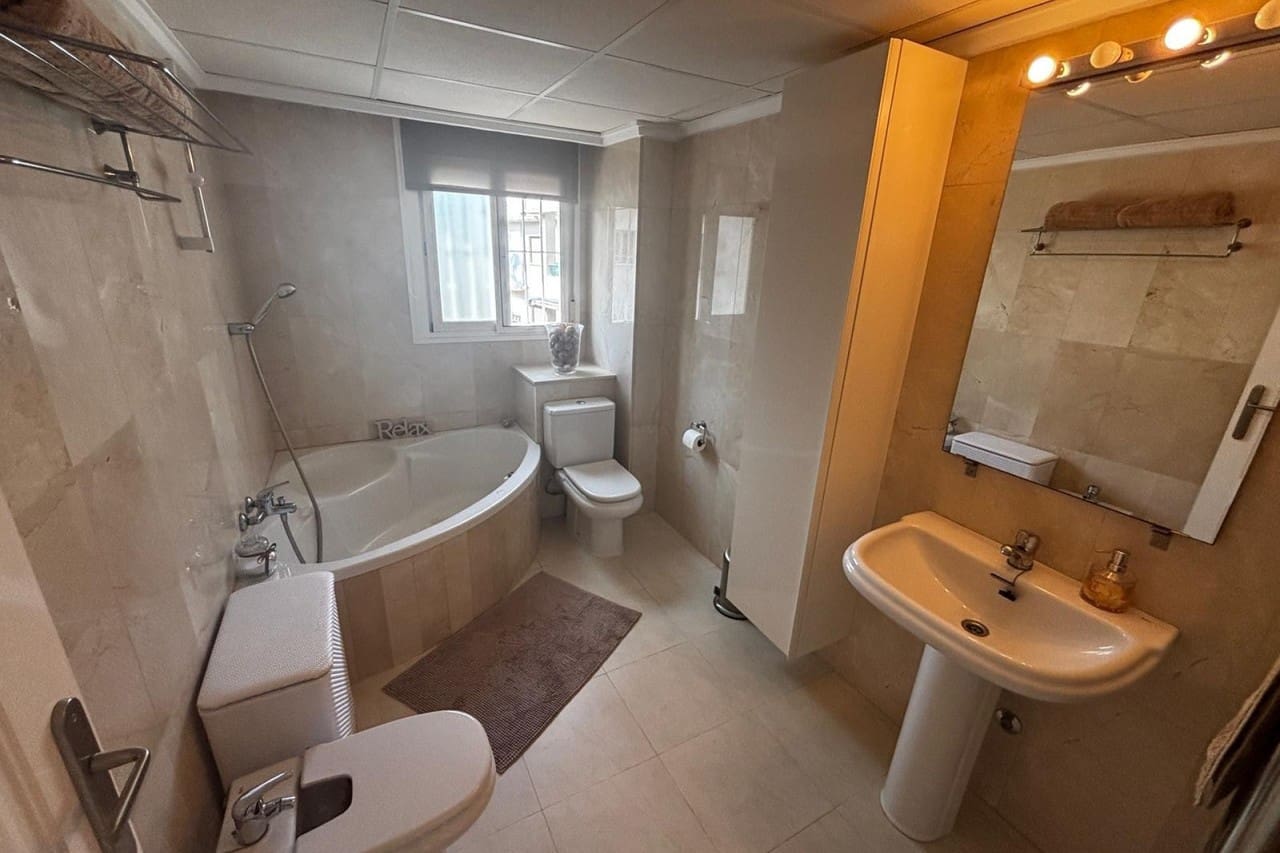 2 chambre Villa/Maison à vendre à Ciudad Quesada avec piscine - 225 000 € (Ref: 8735244)