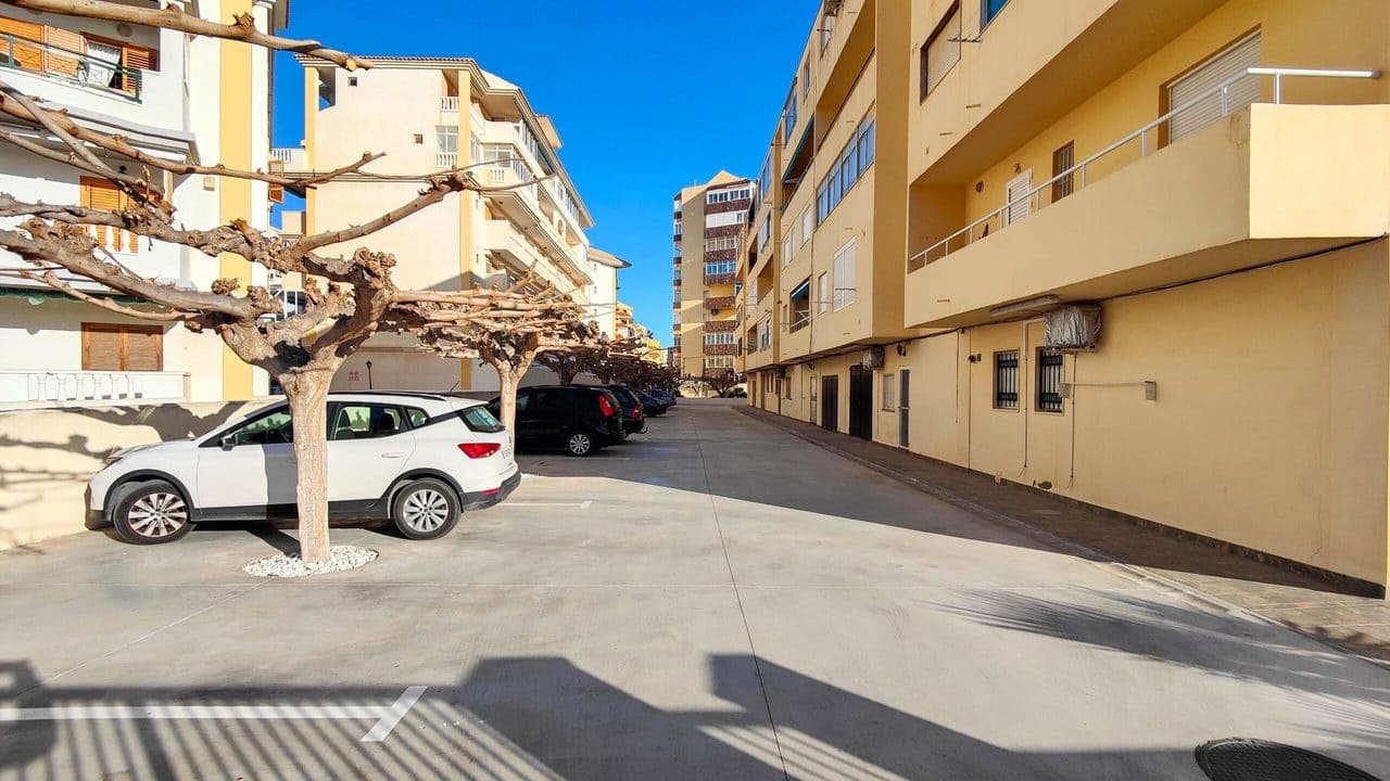 2 slaapkamer Appartement te koop in La Mata met garage - € 184.900 (Ref: 8789001)