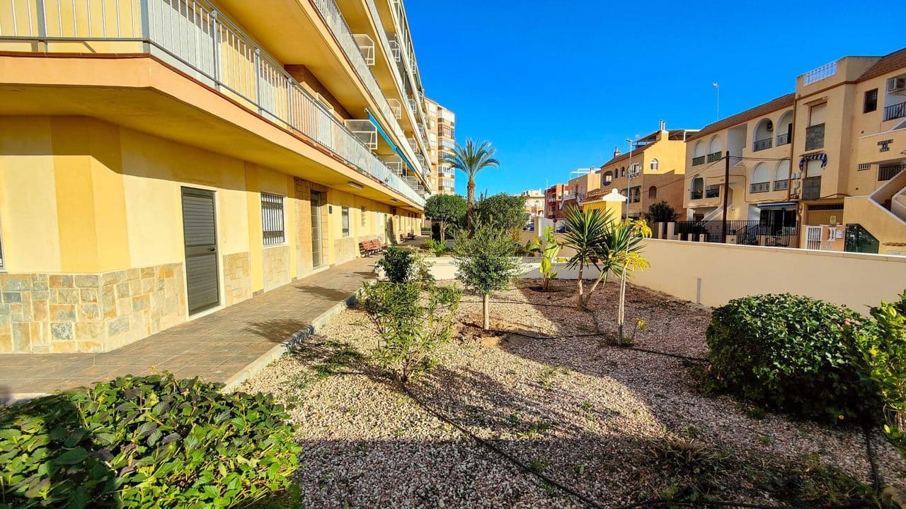 2 slaapkamer Appartement te koop in La Mata met garage - € 184.900 (Ref: 8789001)