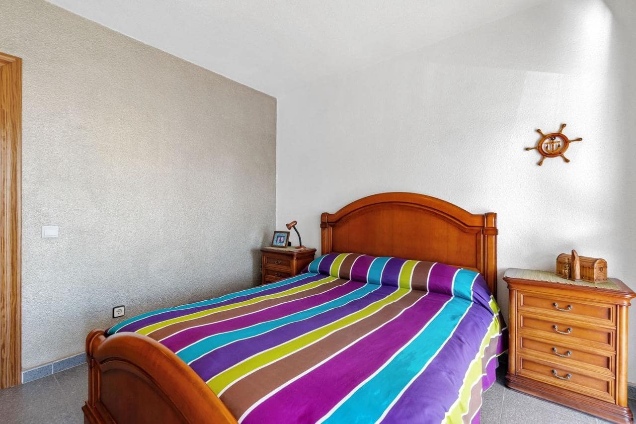 4 slaapkamer Appartement te koop in La Zenia met zwembad - € 299.000 (Ref: 8793324)