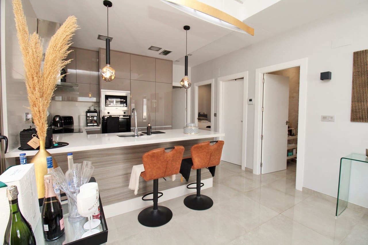 3 camera da letto Villa in vendita in Villamartin con piscina - 369.950 € (Rif: 8809318)