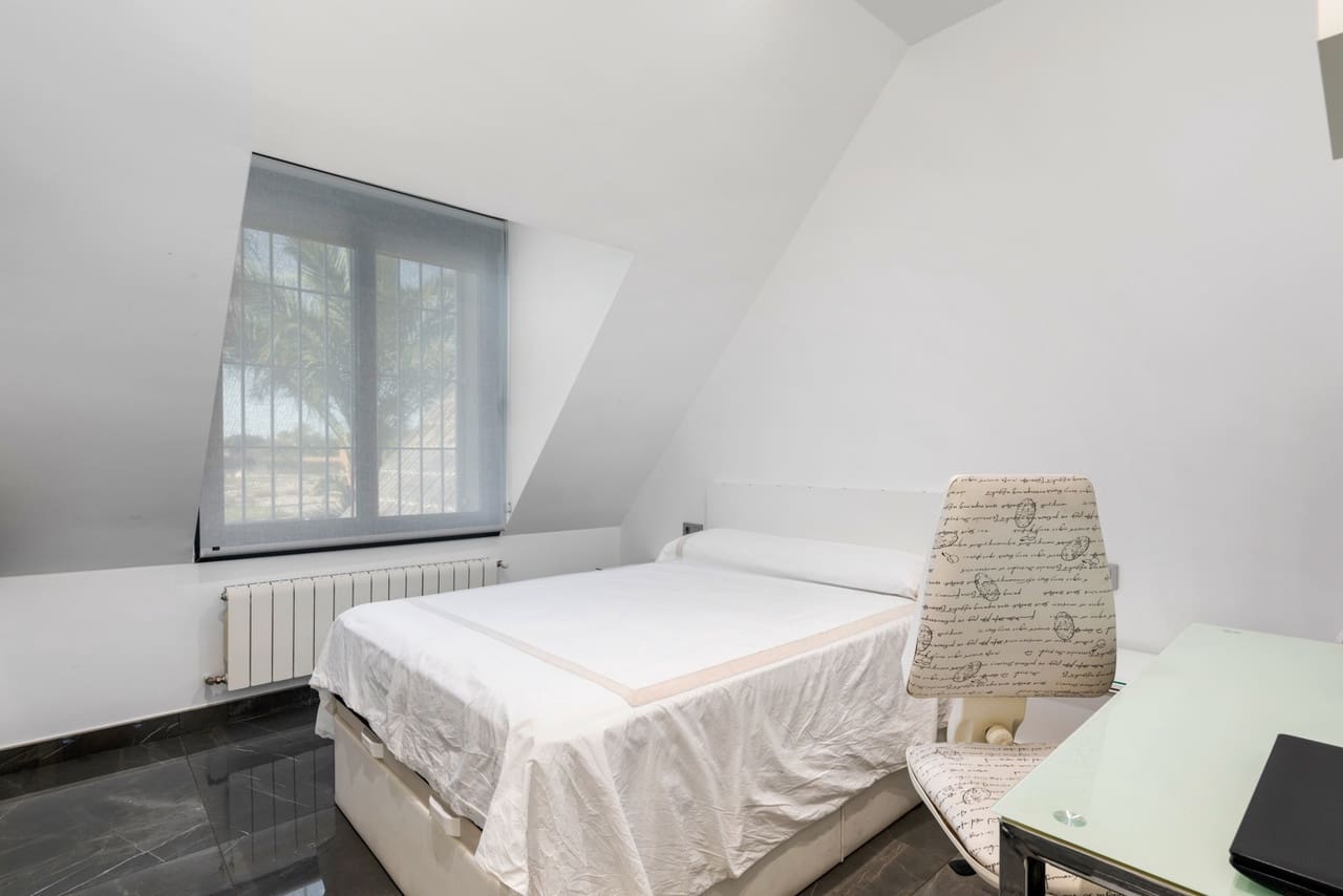 5 slaapkamer Villa te koop in Playa de San Juan met zwembad - € 1.365.000 (Ref: 8824656)