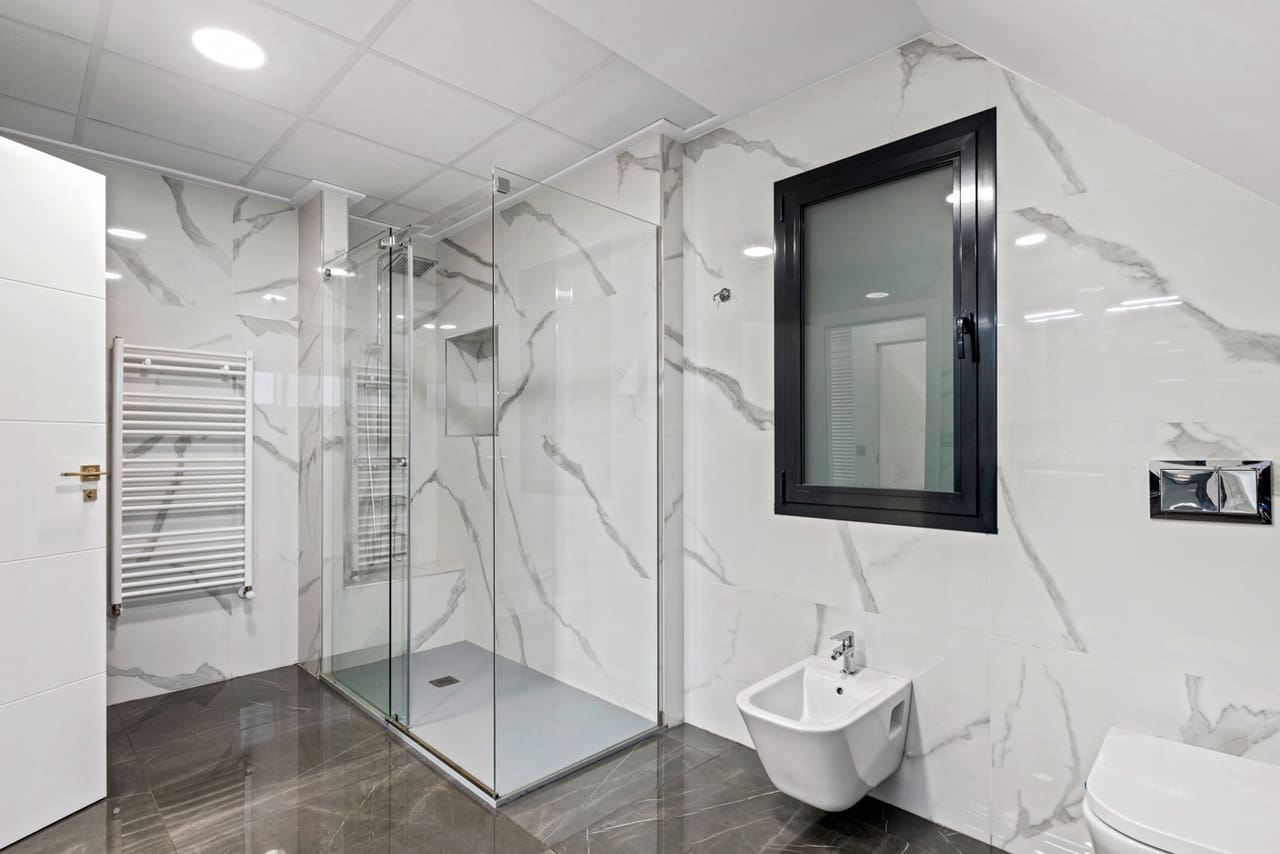 5 slaapkamer Villa te koop in Playa de San Juan met zwembad - € 1.365.000 (Ref: 8824656)