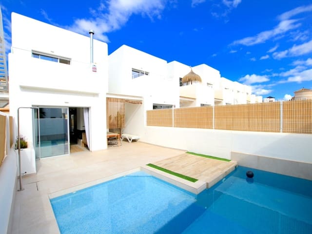 3 bedroom Villa for sale in La Marina, Elche / Elx with pool - € 345,000 (Ref: 8838317)