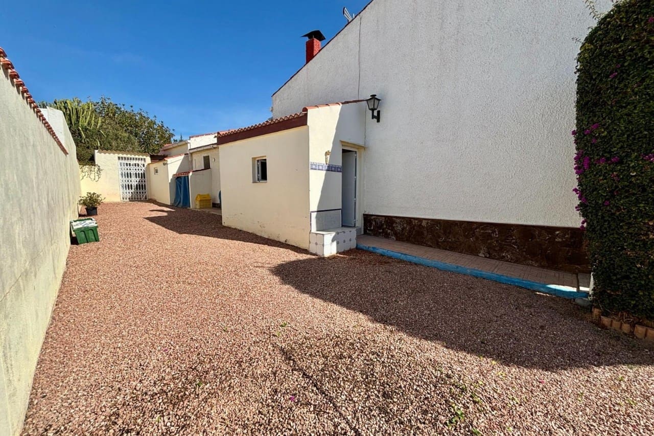 4 slaapkamer Villa te koop in Ciudad Quesada met zwembad garage - € 420.000 (Ref: 8875512)