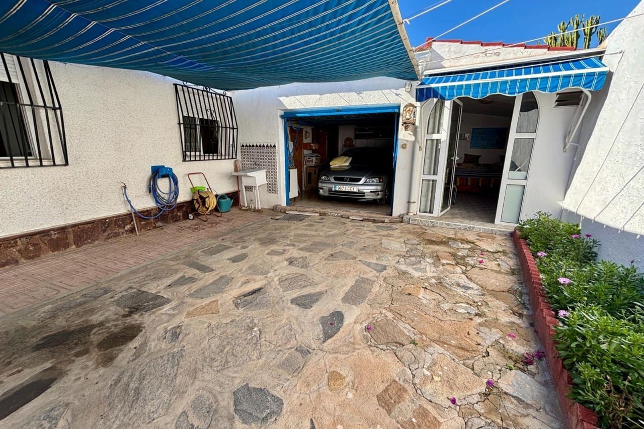 4 slaapkamer Villa te koop in Ciudad Quesada met zwembad garage - € 420.000 (Ref: 8875512)