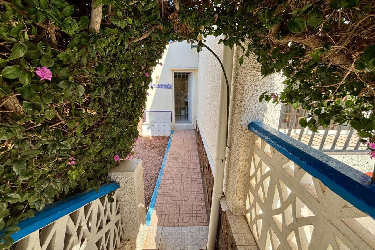 4 slaapkamer Villa te koop in Ciudad Quesada met zwembad garage - € 420.000 (Ref: 8875512)