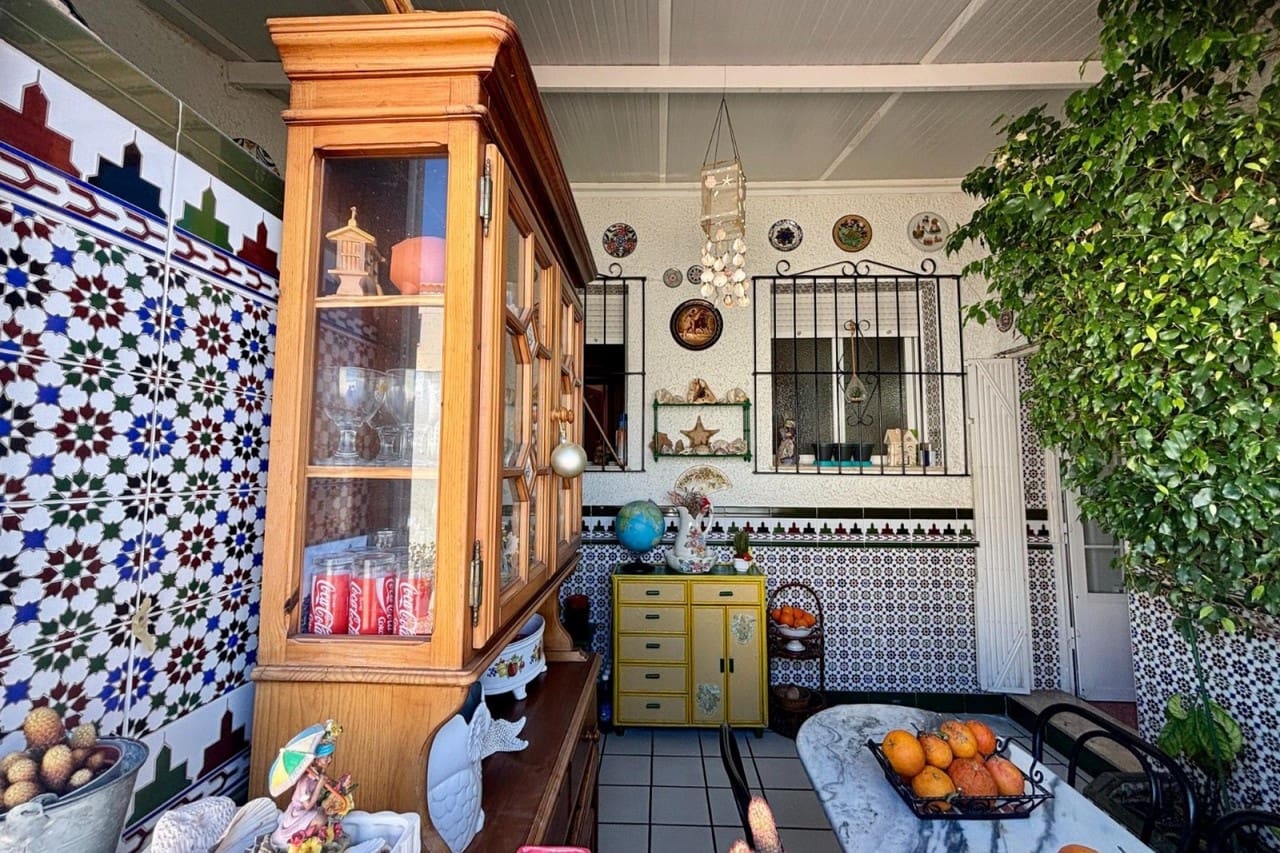 4 slaapkamer Villa te koop in Ciudad Quesada met zwembad garage - € 420.000 (Ref: 8875512)