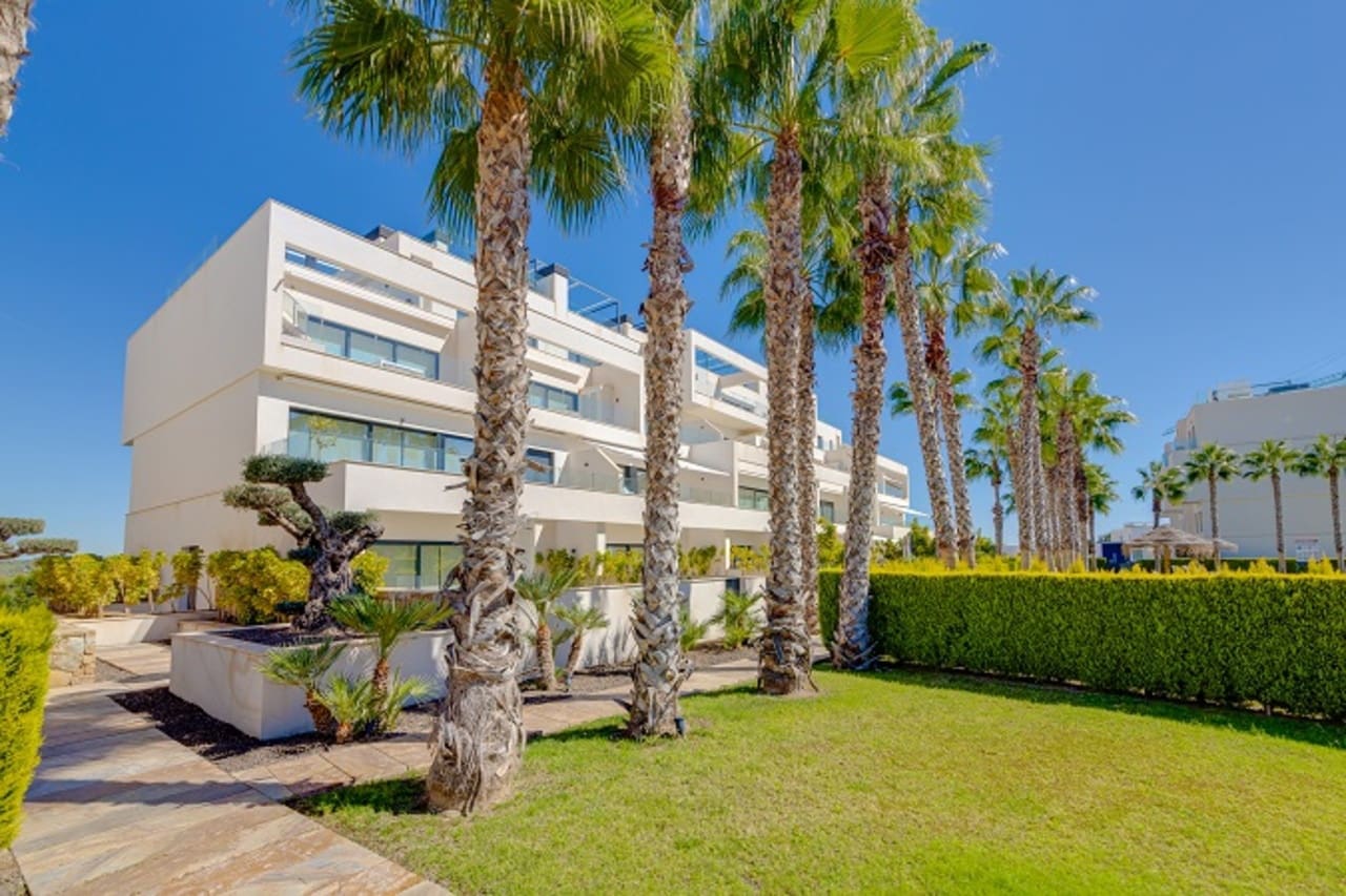 2 bedroom Penthouse for sale in Las Colinas Golf with pool garage - € 399,950 (Ref: 8883973)