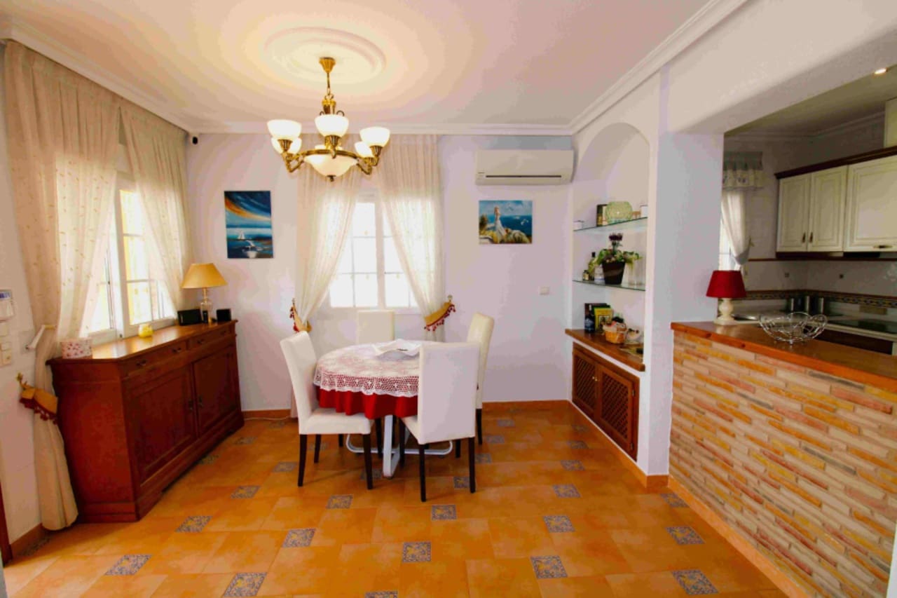 3 soveværelse Villa til salg i Los Dolses med swimmingpool garage - € 369.000 (Ref: 8883974)