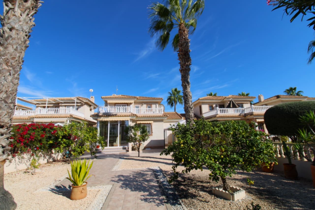 3 soveværelse Villa til salg i Los Dolses med swimmingpool garage - € 369.000 (Ref: 8883974)