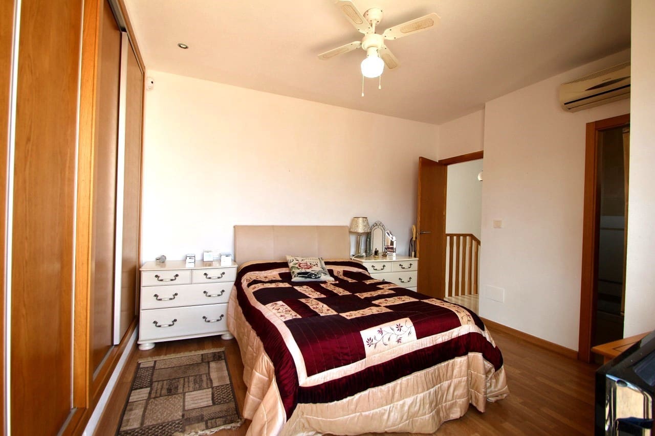 2 sypialnia Willa na sprzedaż w Villamartin z basenem garażem - 279 000 € (Ref: 8896149)