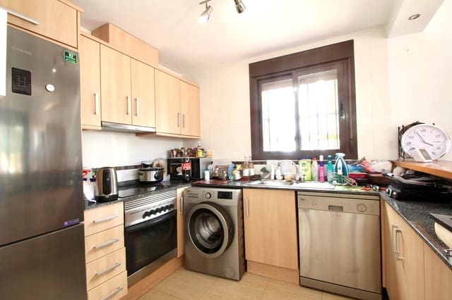 2 bedroom Villa for sale in Villamartin, Orihuela with pool garage - € 279,000 (Ref: 8896149)