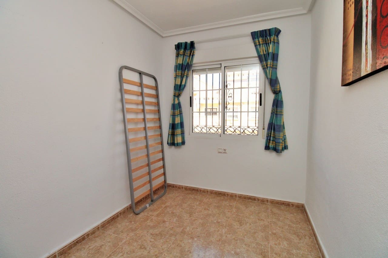 3 quarto Casa em Banda para venda em Villamartin com piscina - 164 900 € (Ref: 8899763)