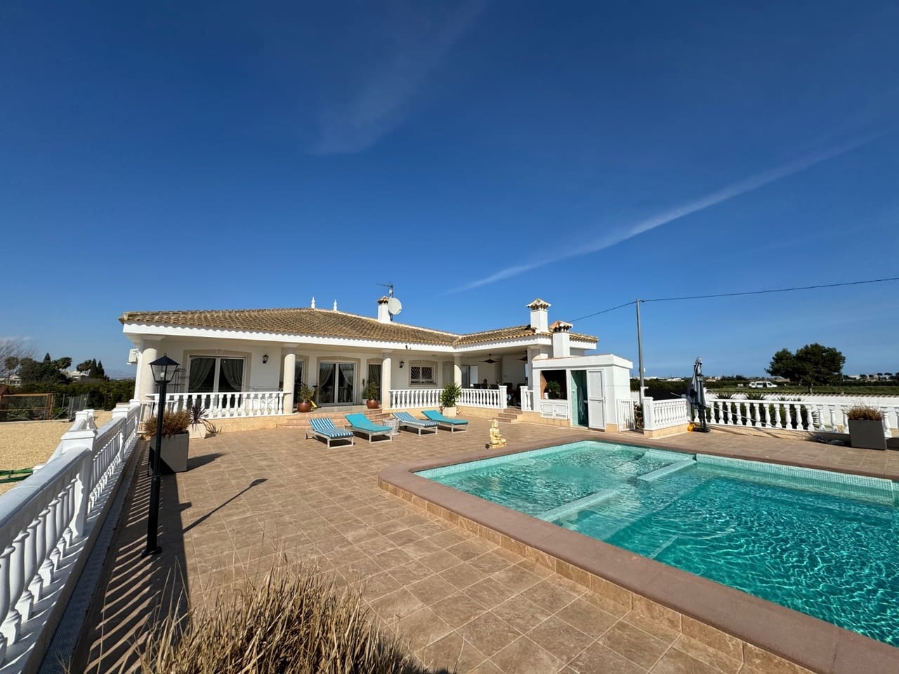 6 bedroom Villa for sale in Ciudad Quesada with pool - € 850,000 (Ref: 8923608)