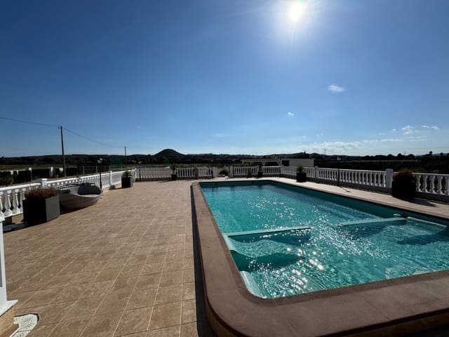 6 bedroom Villa for sale in Ciudad Quesada, Rojales with pool - € 850,000 (Ref: 8923608)