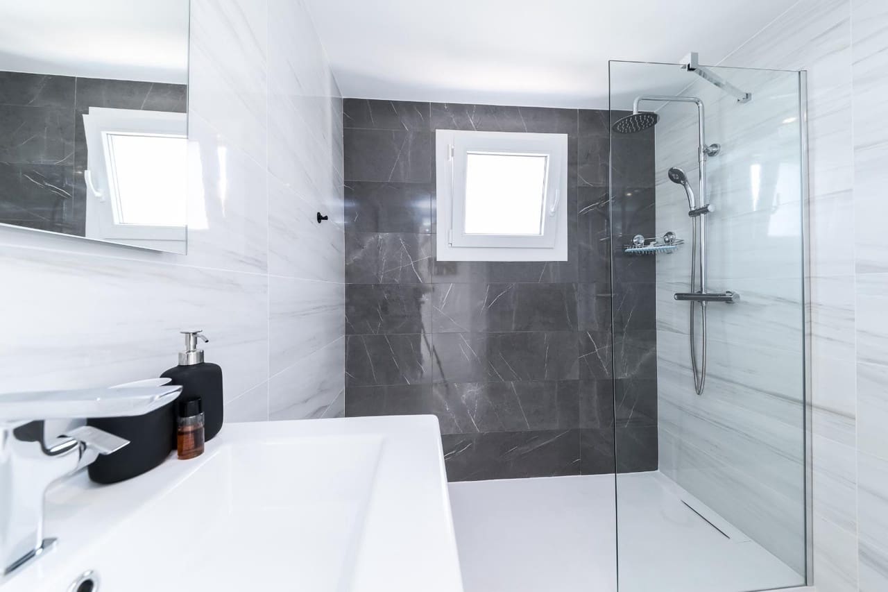 2 slaapkamer Appartement te koop in Orihuela Costa met zwembad - € 540.000 (Ref: 8923611)