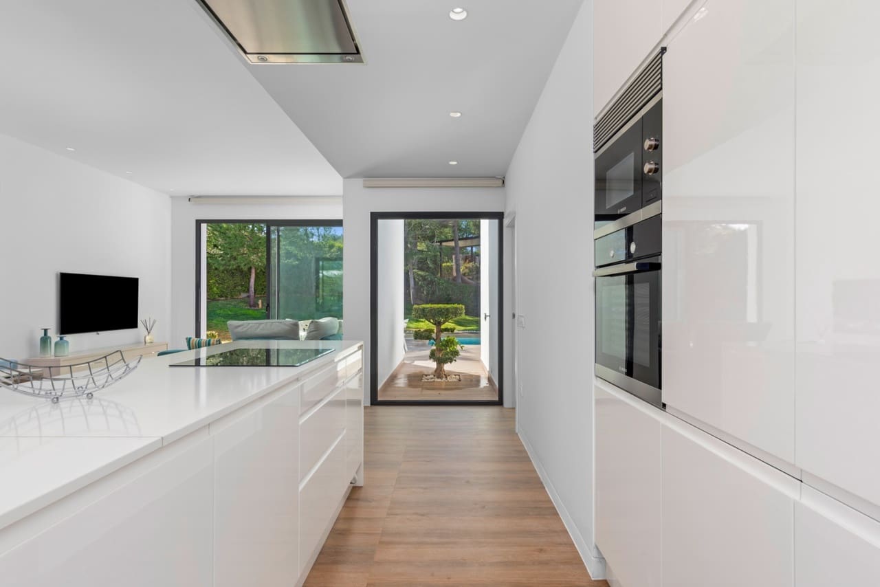 3 bedroom Villa for sale in Las Colinas Golf with pool - € 819,000 (Ref: 8923615)