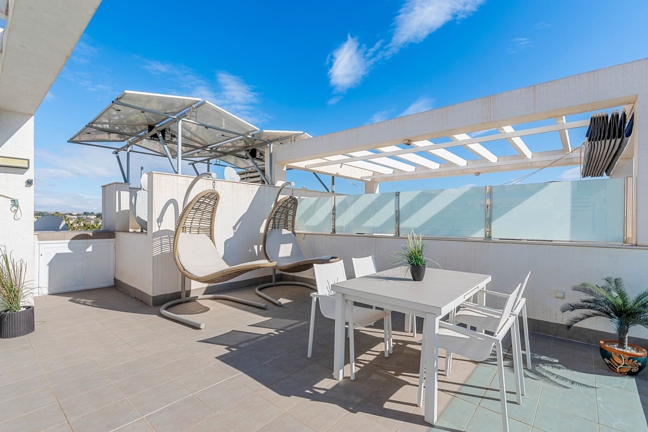 2 slaapkamer Penthouse te koop in Guardamar del Segura met zwembad - € 295.000 (Ref: 8923619)