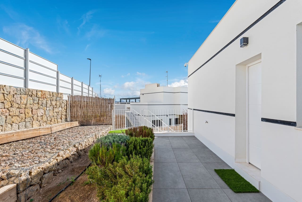 3 bedroom Villa for sale in Finestrat - € 695,000 (Ref: 8923623)