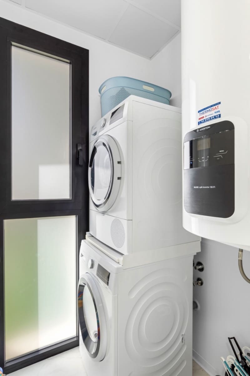 3 bedroom Villa for sale in Finestrat - € 695,000 (Ref: 8923623)