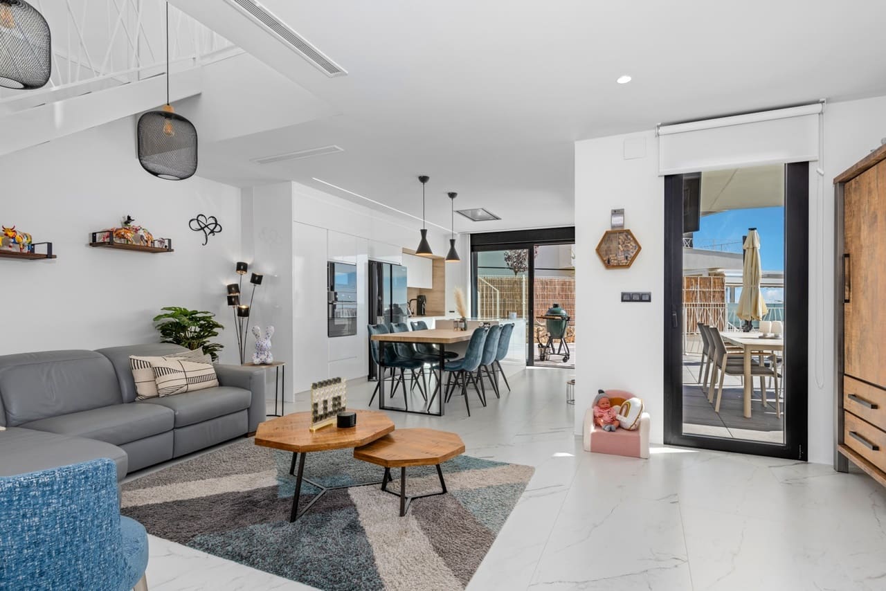 3 bedroom Villa for sale in Finestrat - € 695,000 (Ref: 8923623)