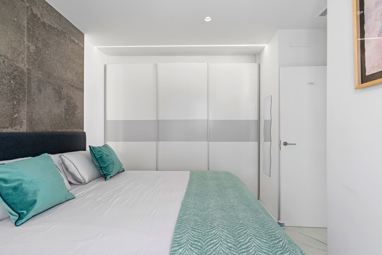 3 bedroom Villa for sale in Finestrat - € 695,000 (Ref: 8923623)