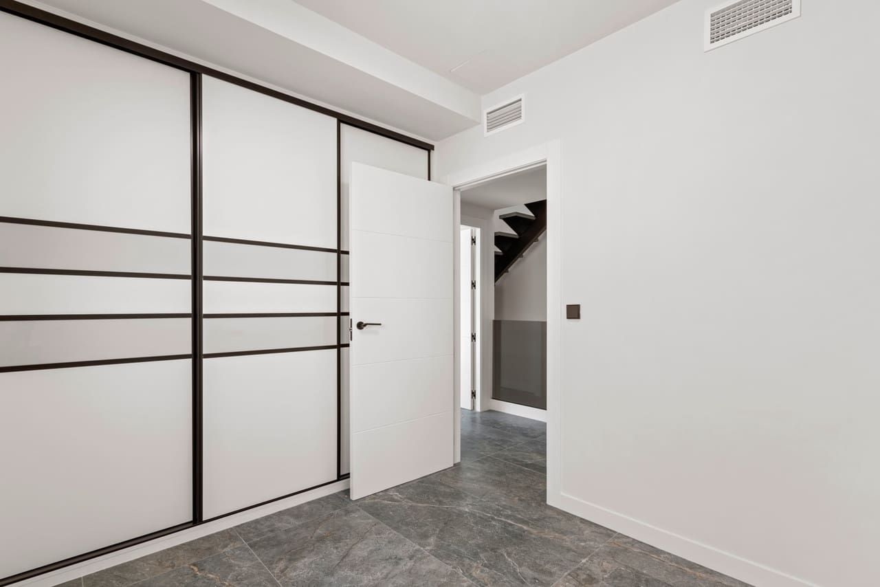 4 slaapkamer Villa te koop in Torre de la Horadada met zwembad - € 698.000 (Ref: 8923625)