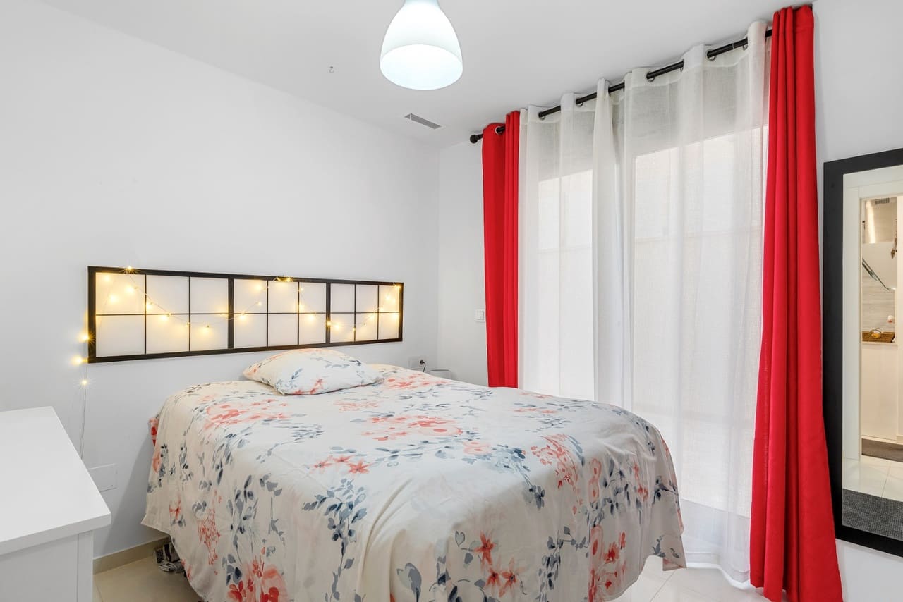 3 bedroom Villa for sale in Orihuela Costa with pool - € 435,000 (Ref: 8923626)