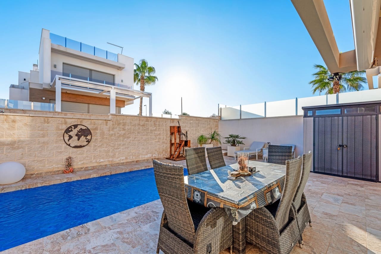 3 bedroom Villa for sale in Orihuela Costa with pool - € 435,000 (Ref: 8923626)