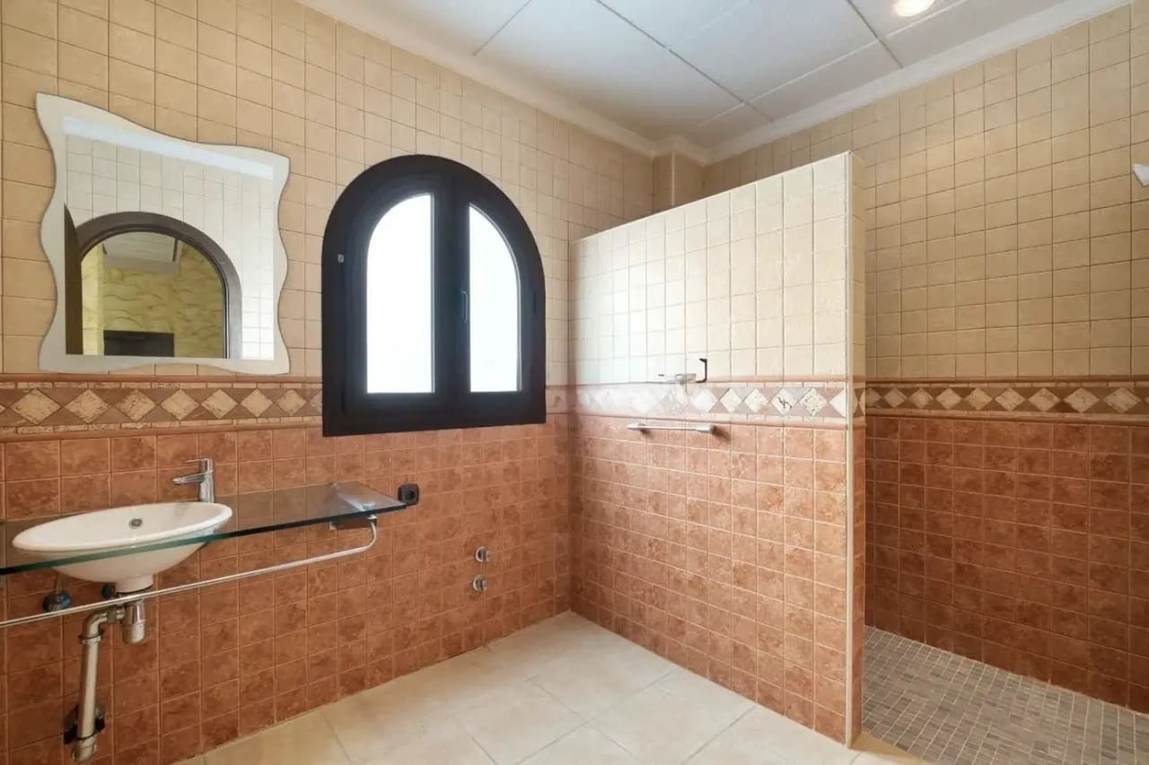 4 bedroom Villa for sale in Orihuela Costa with pool - € 1,300,000 (Ref: 8923629)