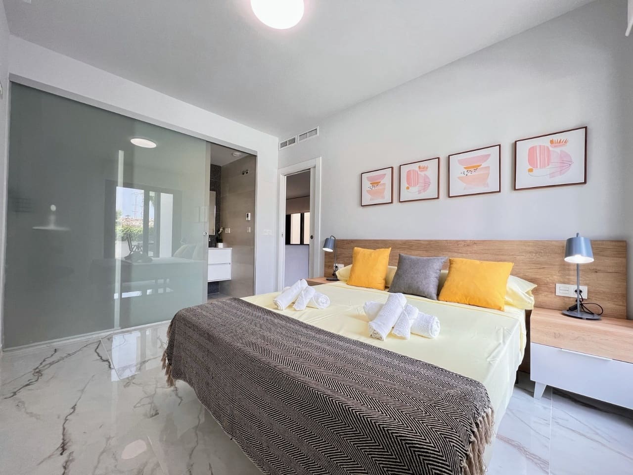 2 slaapkamer Appartement te koop in Orihuela Costa met zwembad - € 269.000 (Ref: 8923633)