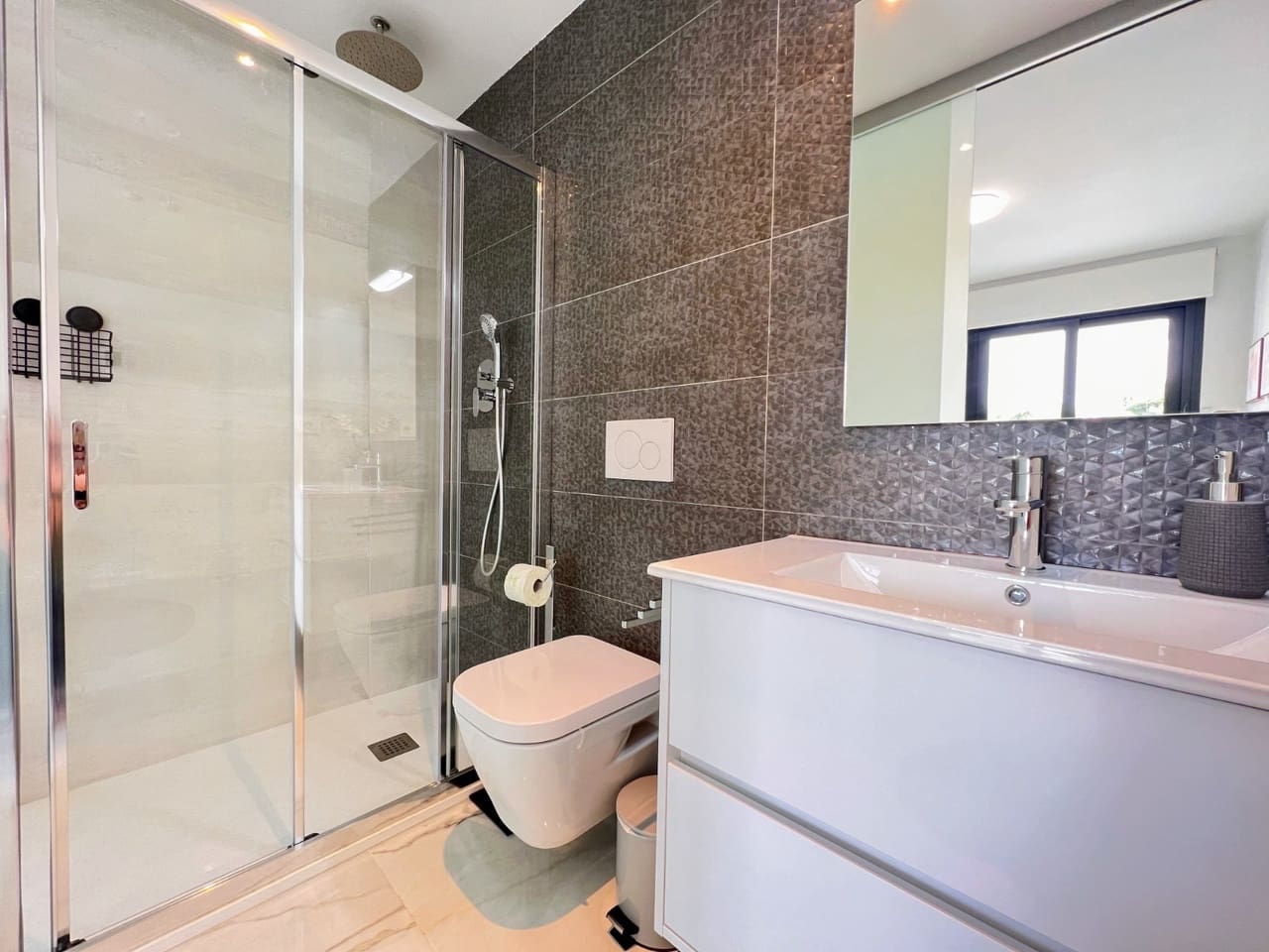 2 slaapkamer Appartement te koop in Orihuela Costa met zwembad - € 269.000 (Ref: 8923633)