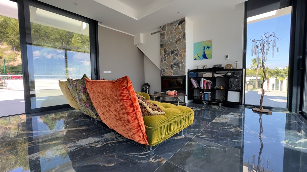 6 slaapkamer Villa te koop in Las Colinas Golf met zwembad - € 2.350.000 (Ref: 8923634)