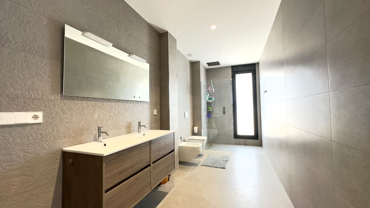 6 slaapkamer Villa te koop in Las Colinas Golf met zwembad - € 2.350.000 (Ref: 8923634)