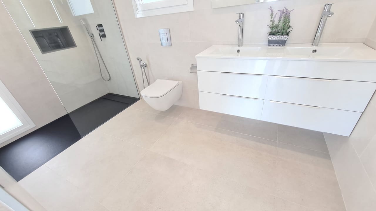 5 bedroom Villa for sale in La Marina with pool - € 1,590,000 (Ref: 8923641)