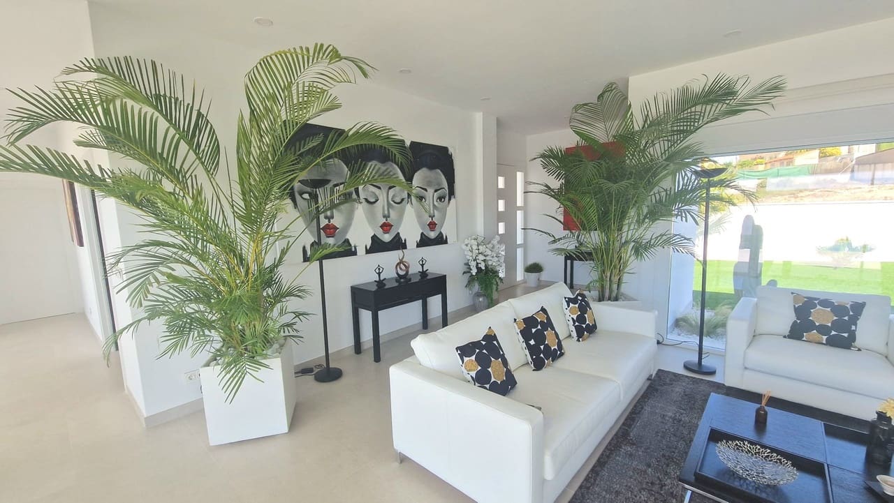 5 bedroom Villa for sale in La Marina with pool - € 1,590,000 (Ref: 8923641)