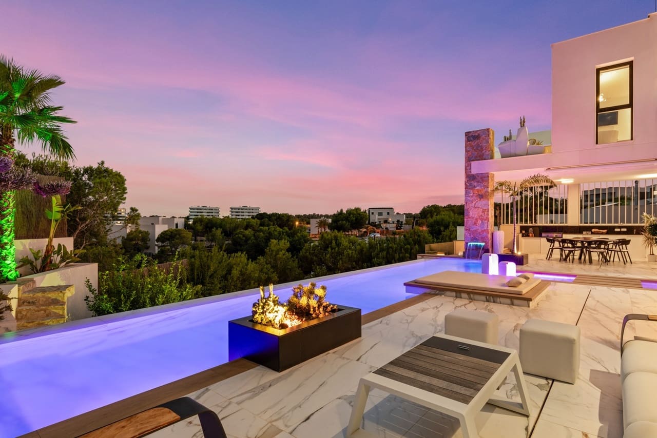 4 quarto Moradia para venda em Las Colinas Golf com piscina - 2 888 000 € (Ref: 8923644)