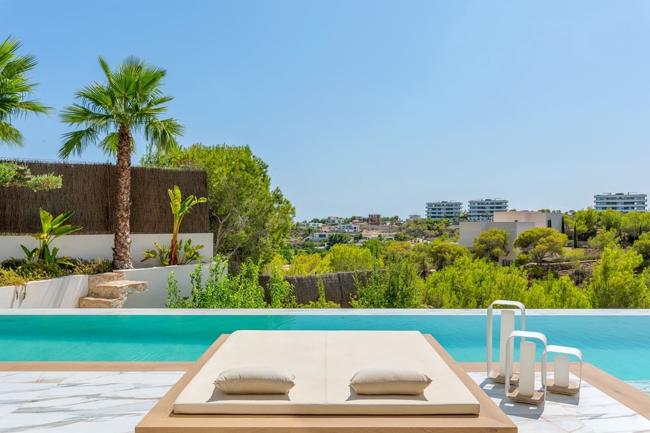 4 quarto Moradia para venda em Las Colinas Golf com piscina - 2 888 000 € (Ref: 8923644)