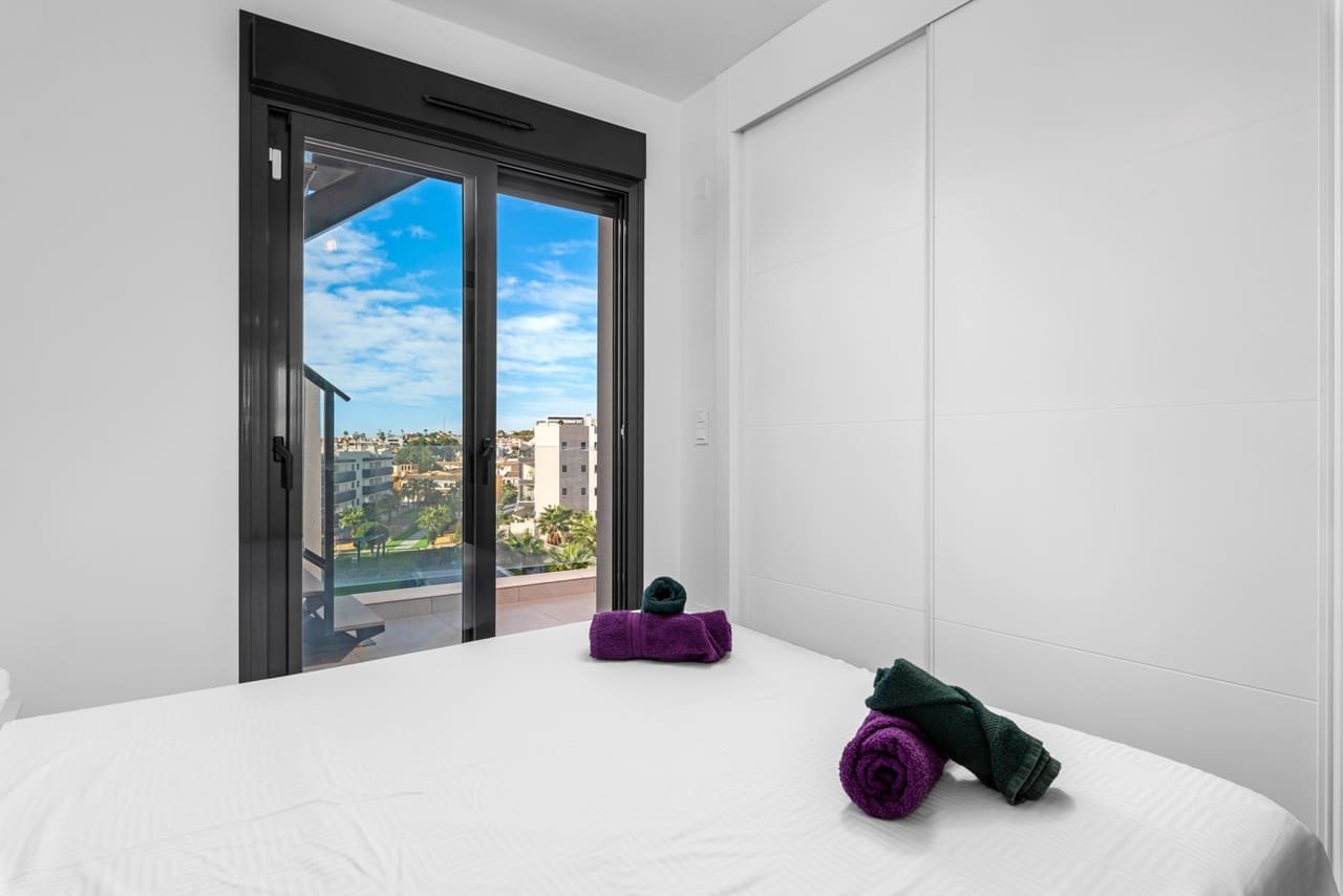2 soveværelse Penthouse til salg i Orihuela Costa med swimmingpool - € 319.900 (Ref: 8923653)