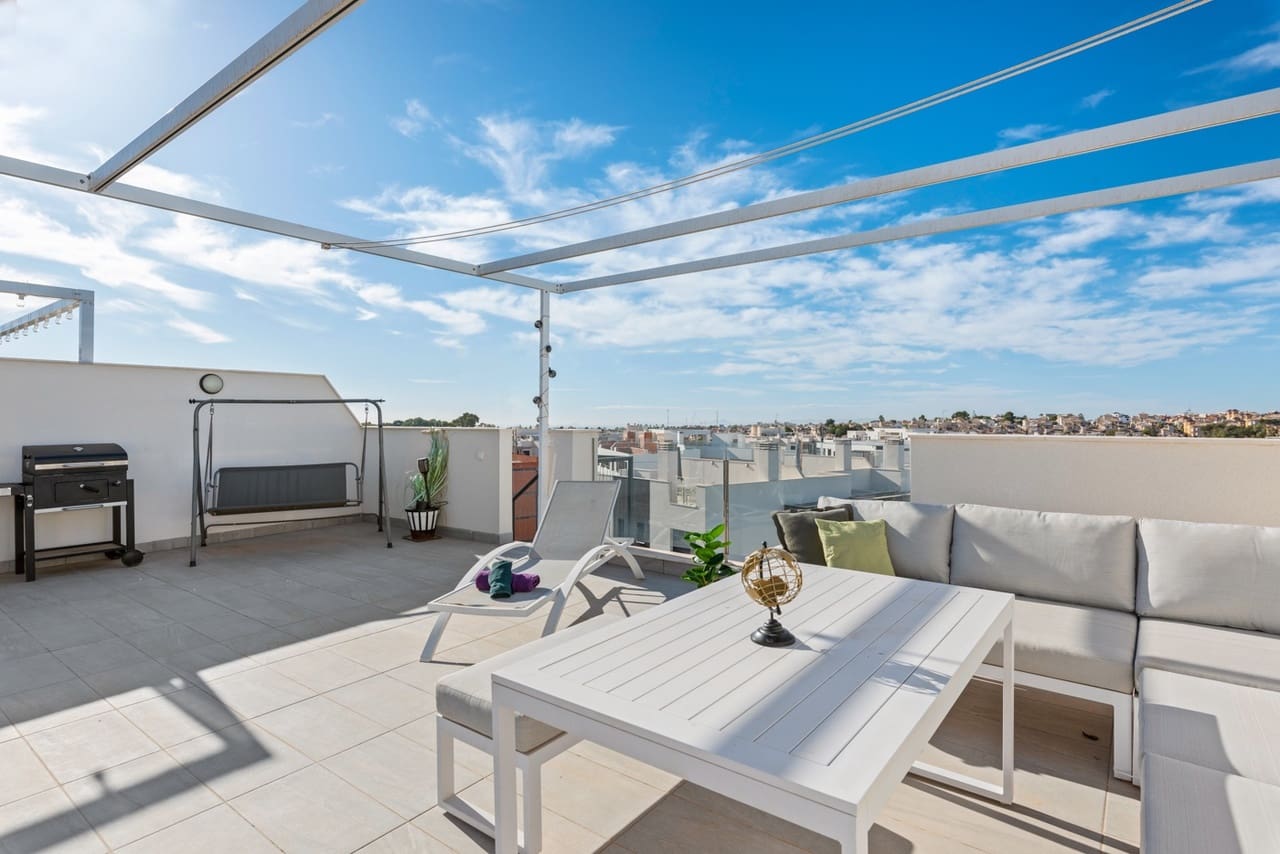 2 soveværelse Penthouse til salg i Orihuela Costa med swimmingpool - € 319.900 (Ref: 8923653)