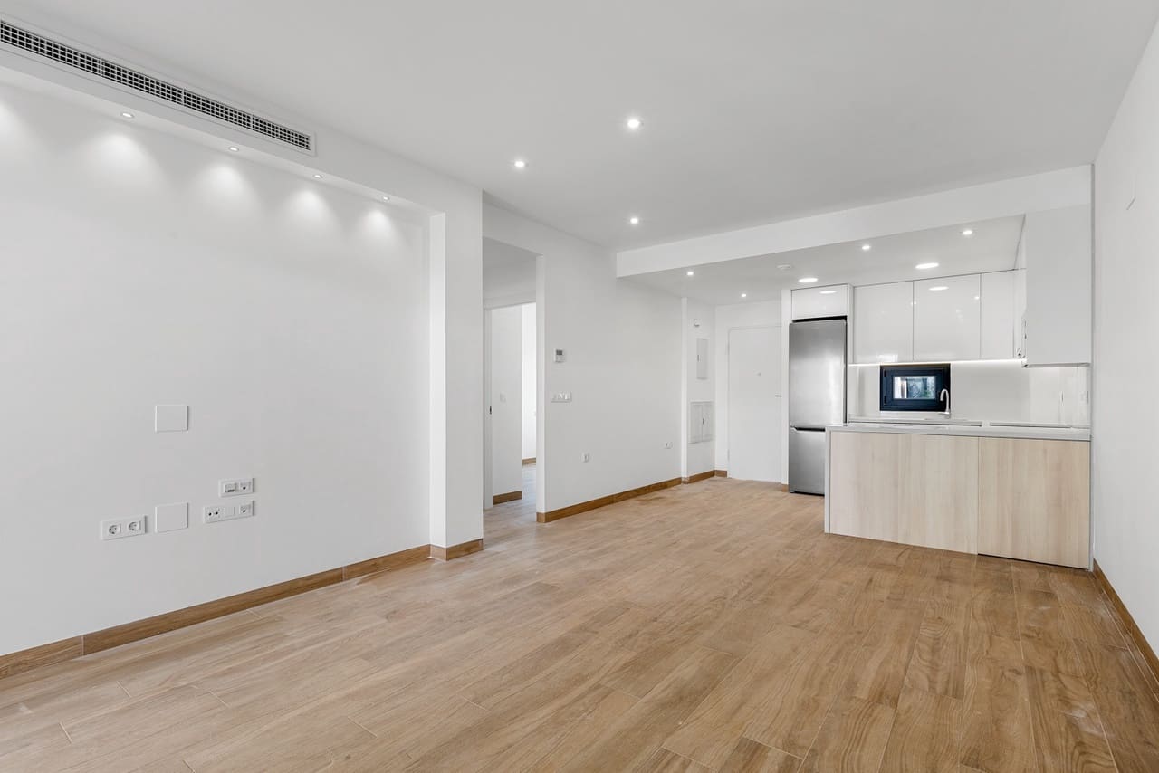 2 sovrum Takvåning till salu i Torrevieja med pool - 369 000 € (Ref: 8923654)