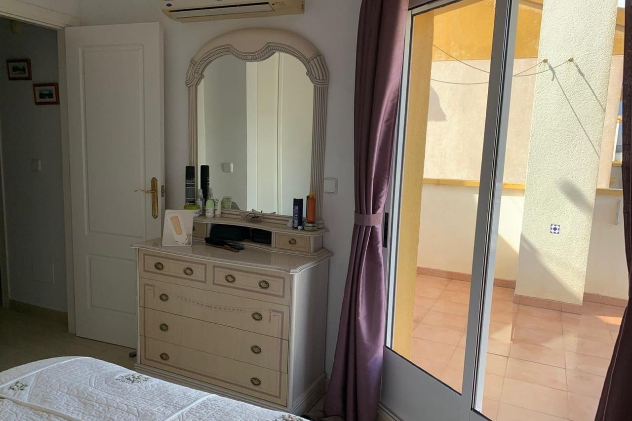 3 slaapkamer Villa te koop in Guardamar del Segura met zwembad - € 269.000 (Ref: 8938560)