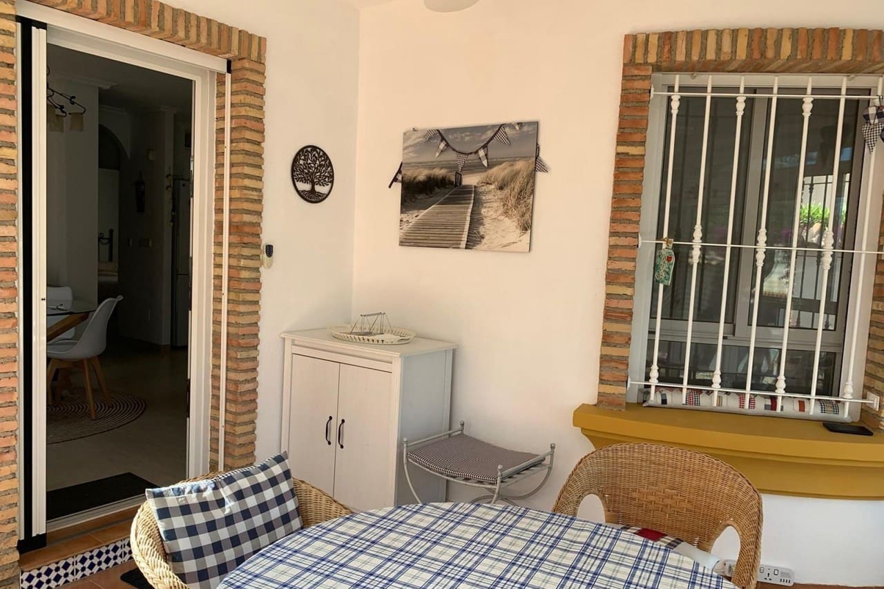 3 slaapkamer Villa te koop in Guardamar del Segura met zwembad - € 269.000 (Ref: 8938560)