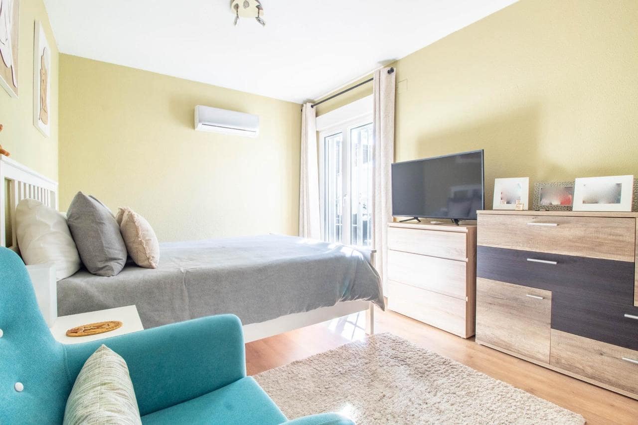 Chalet de 3 habitaciones en San Miguel de Salinas en venta con piscina - 425.000 € (Ref: 8939541)