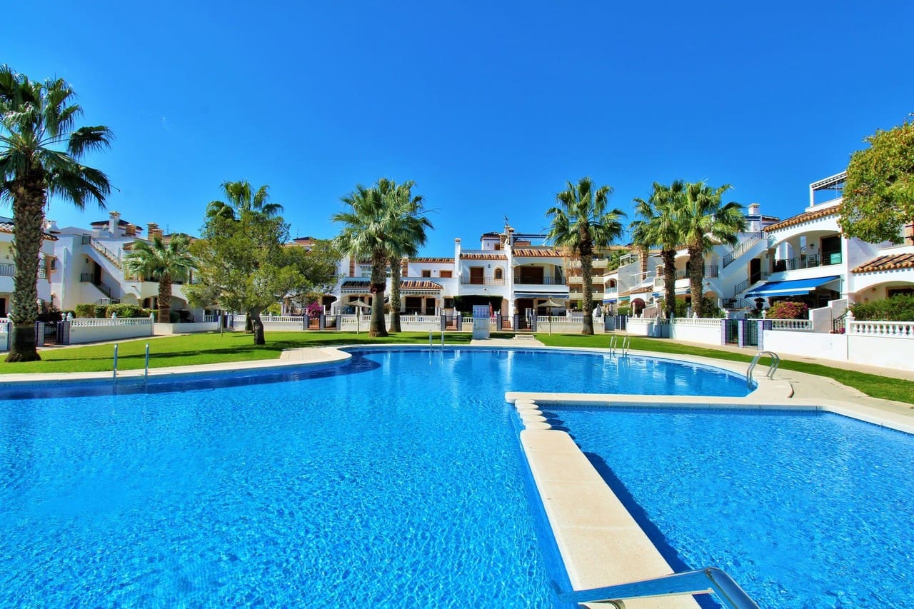 2 chambre Appartement à vendre à Playa Flamenca avec piscine - 169 000 € (Ref: 8948617)