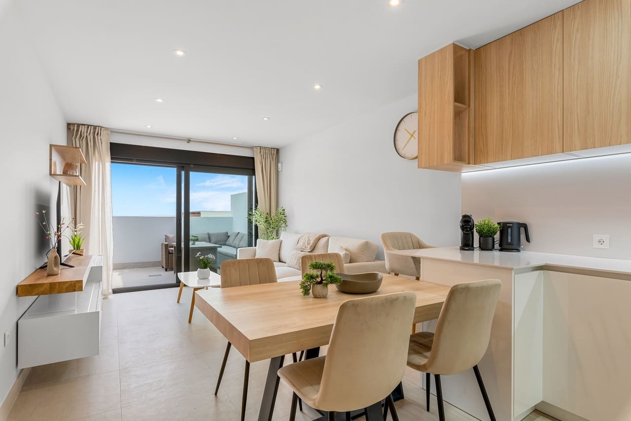 3 chambre Appartement à vendre à Torrevieja avec piscine - 349 000 € (Ref: 8948618)