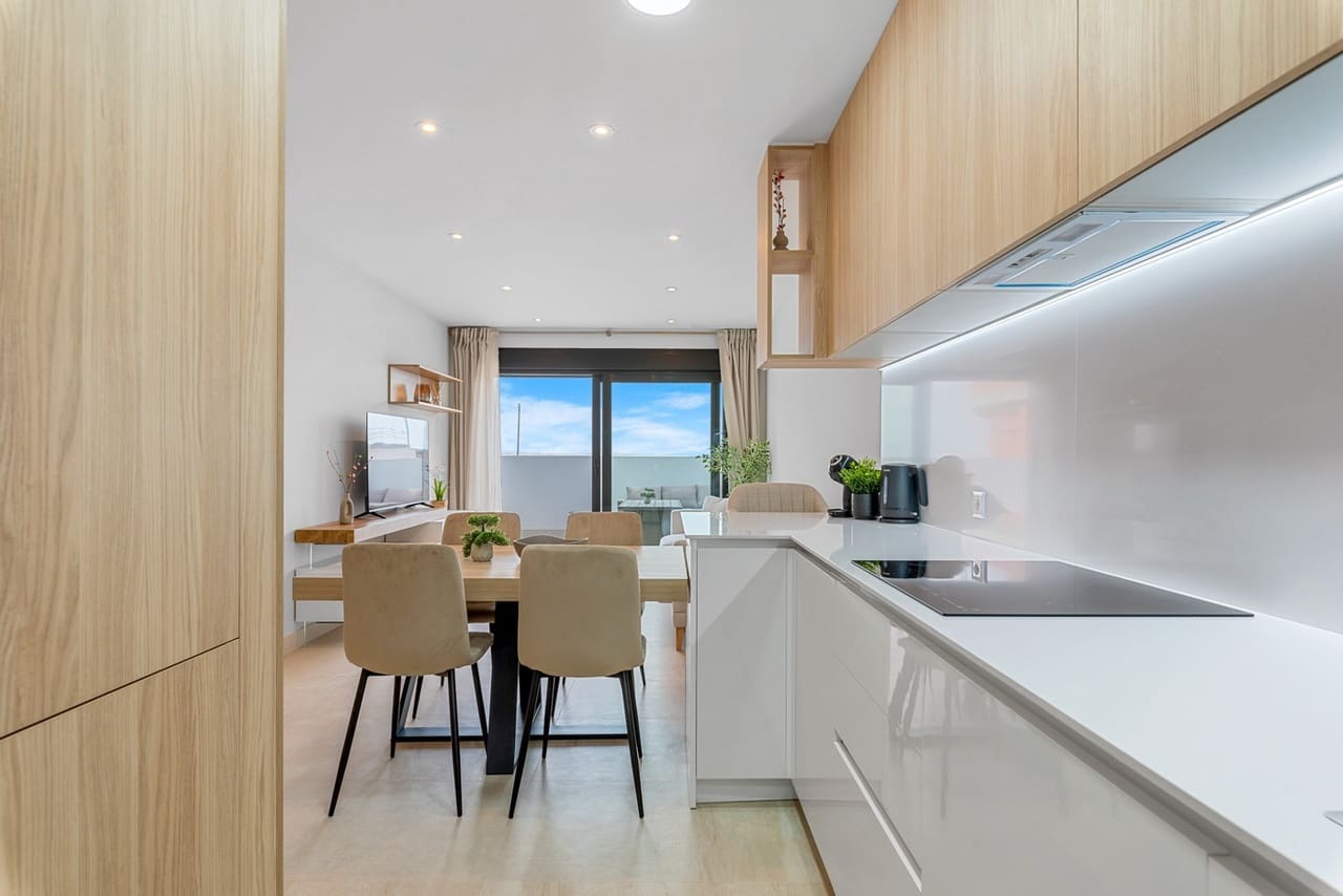 3 chambre Appartement à vendre à Torrevieja avec piscine - 349 000 € (Ref: 8948618)