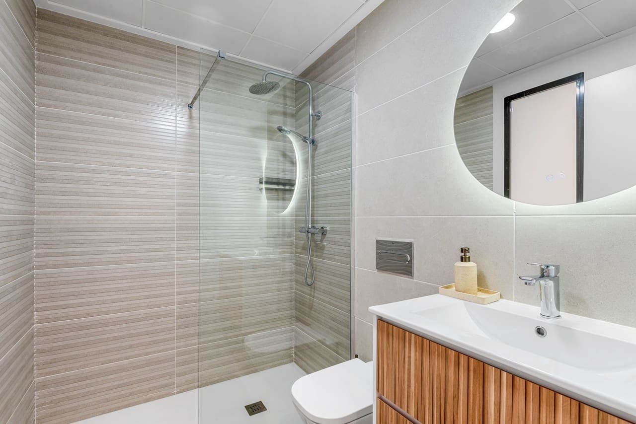 3 chambre Appartement à vendre à Torrevieja avec piscine - 349 000 € (Ref: 8948618)