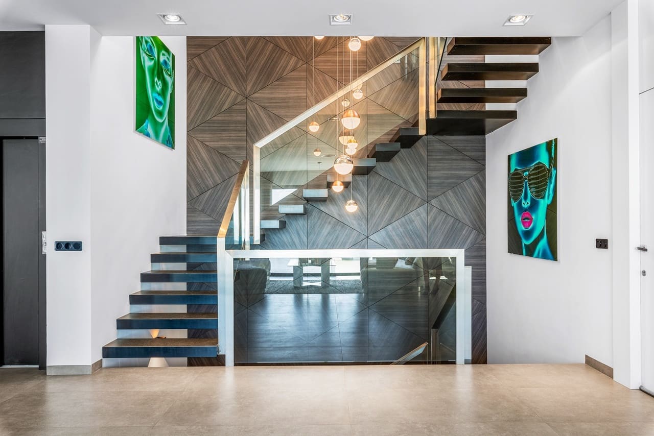 6 bedroom Villa for sale in Orihuela Costa with pool - € 4,750,000 (Ref: 8950141)